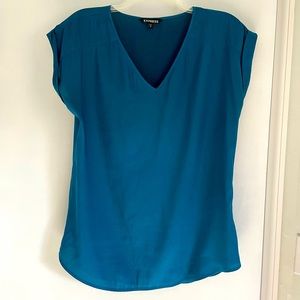 Express V-Neck Short Sleeved Shirt, Size Medium